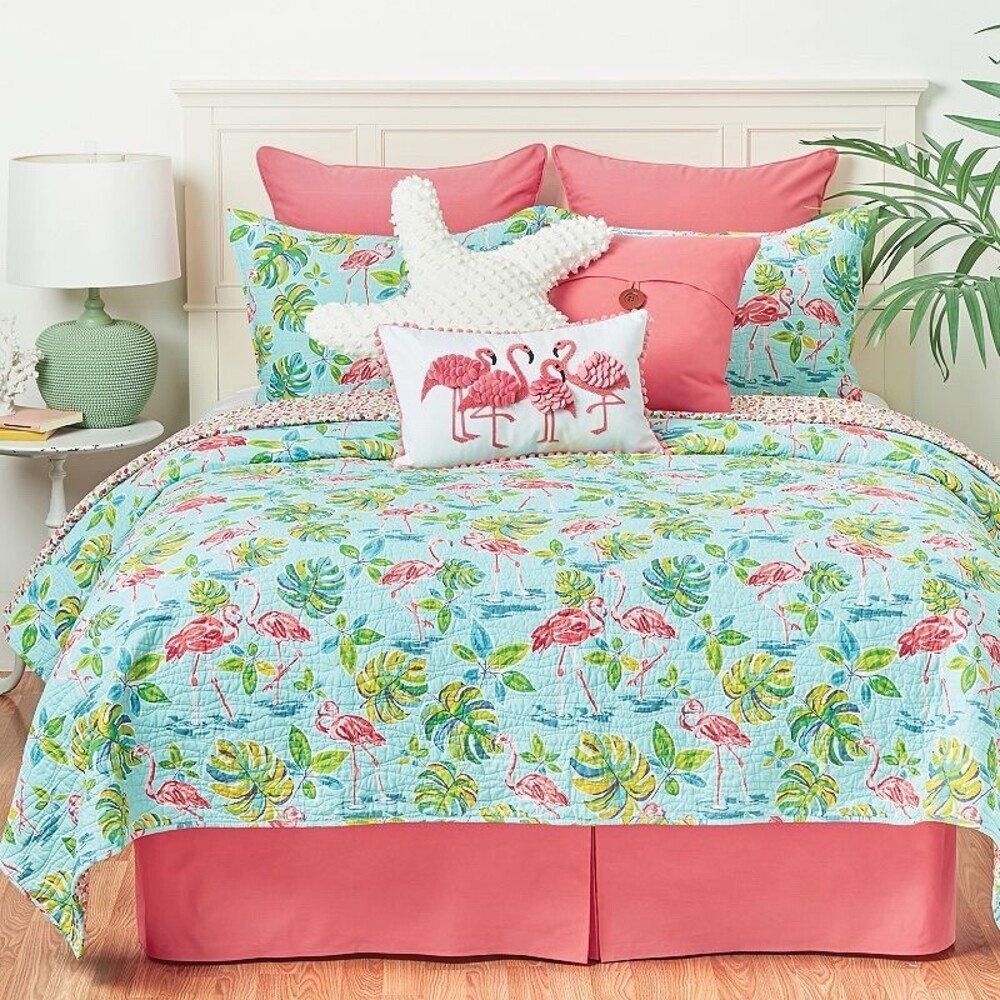 C&F Home Flamingo Tropical Reversible queen Quilt Bedspread Aqua Pink w/shams